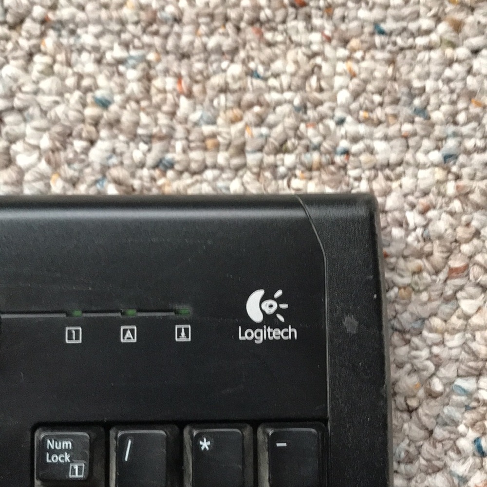 Computer keyboard - Picture 2 of 2